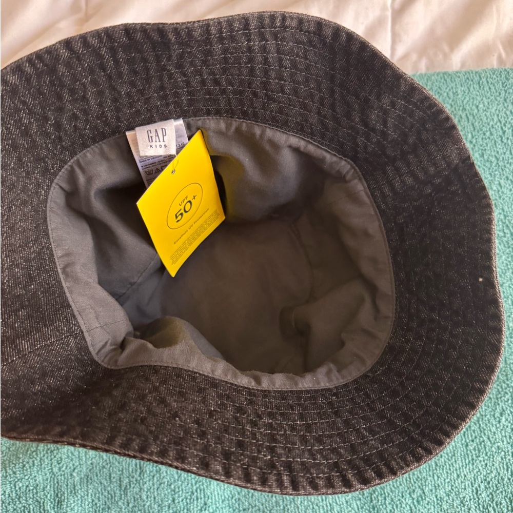 GAP Black Bucket Hat Classic Accessories - Picture 4 of 4